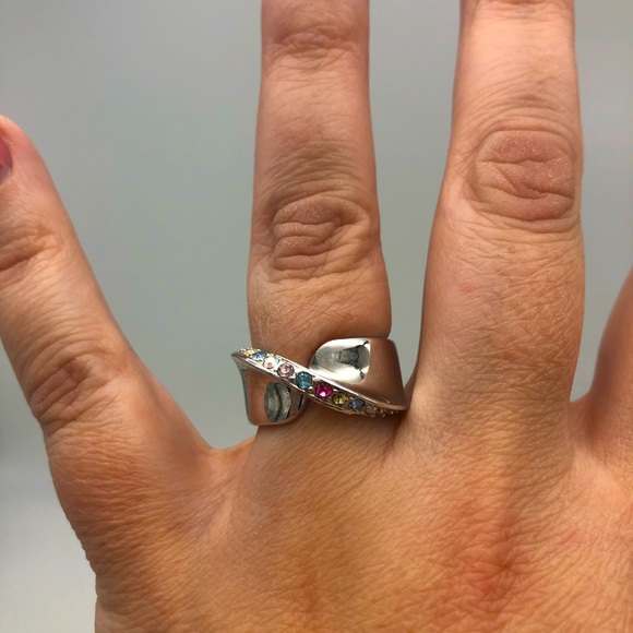 Silver Ring - Picture 2 of 4